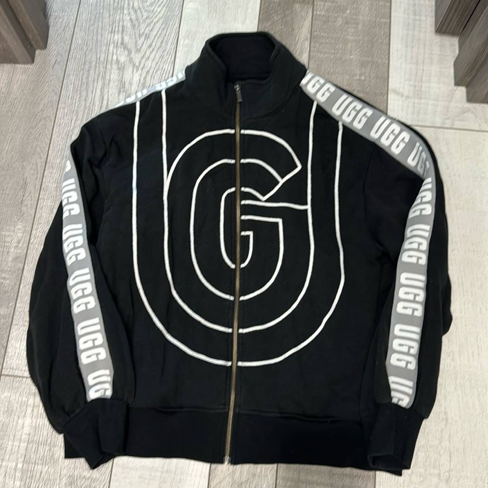 Ugg top - Picture 1 of 3
